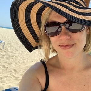 Meet your Posher, Amanda